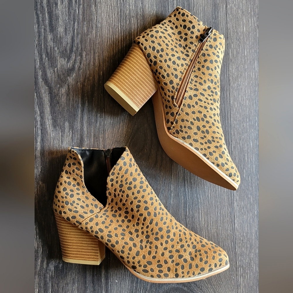 Ankle booties